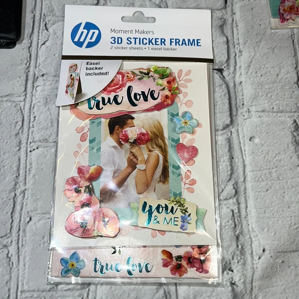 HP Moment Makers 3D Sticker Frames + Mini Album + Wall Hanging Garland - Picture 2 of 12